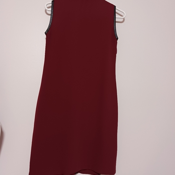 Calvin Klein Burgundy, Faux Leather trim Tunic sleeveless Keyhole front snap - Picture 4 of 5